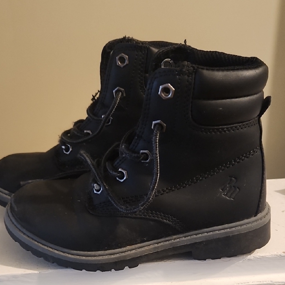 Kids RocaWear Black Lace-Up Boots, Size 11